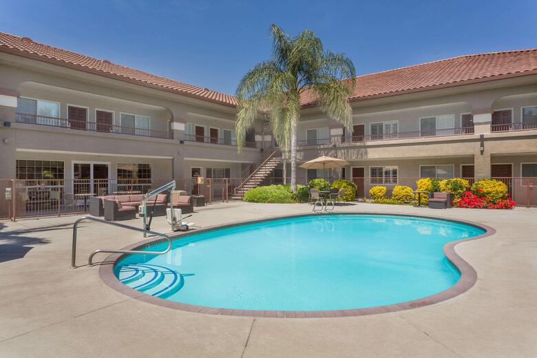 Hotel Super 8