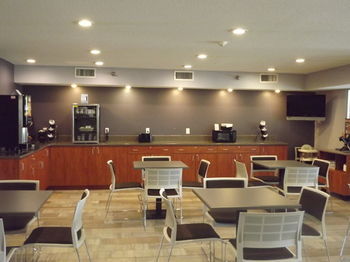 Hotel Microtel Inn & Suites