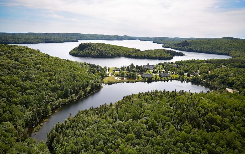Hotel Lac A L'eau Claire - Standard Auberge Pavillon