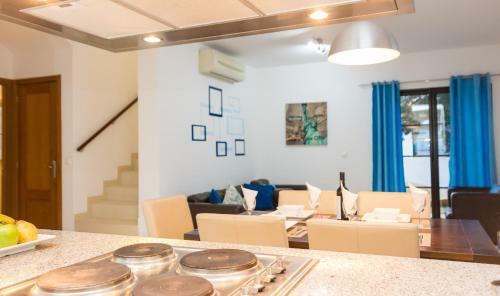 Private Villa With Pool On Tortuga Beach Resort