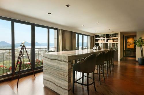 Hotel Midtown Shangri-la, Hangzhou