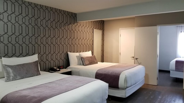 Surestay Collection By Best Western Saharan Hotel