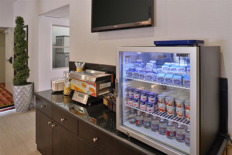 Hotel Best Western Plus Royal Palace Inn & Suites