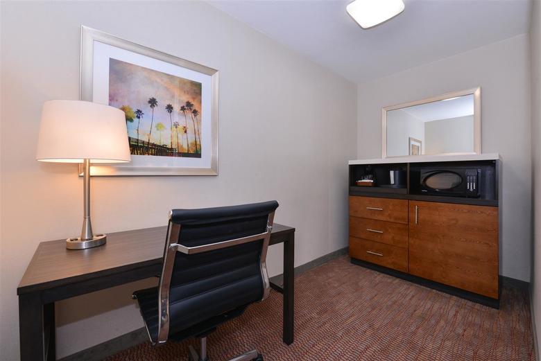 Hotel Best Western Plus Royal Palace Inn & Suites