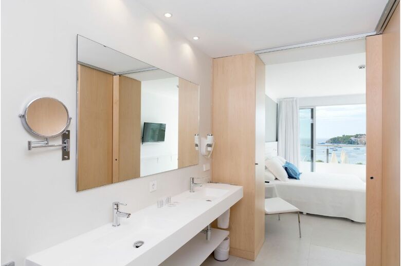 Reverence Mare Hotel Adults Only