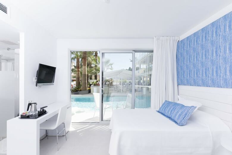 Reverence Mare Hotel Adults Only