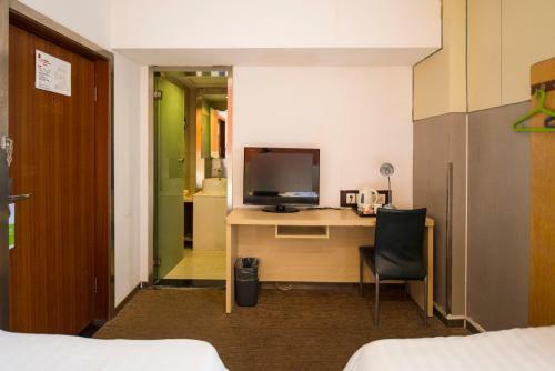 Hotel Motel Beijing Shilihe Metro Station