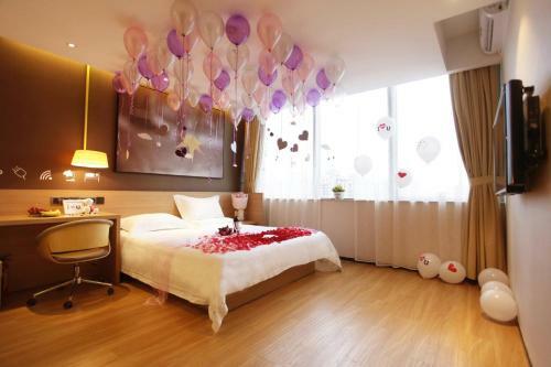 Iu Hotel Shenyang Railway Station Sk Transfer Center