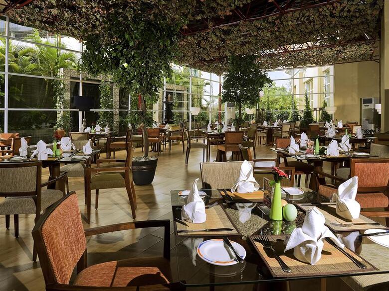 Hotel Novotel Semarang (Superior)