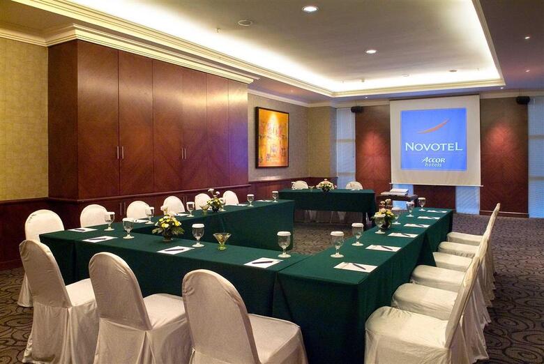 Hotel Novotel Semarang (Superior)