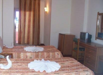 Queens Valley Hotel, Restaurants, Bars And Spa Luxor