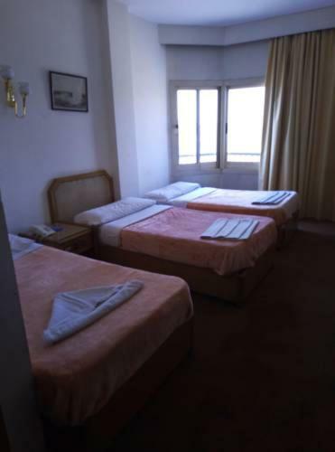 Queens Valley Hotel, Restaurants, Bars And Spa Luxor
