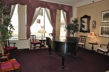 Ramada Plaza Hotel
