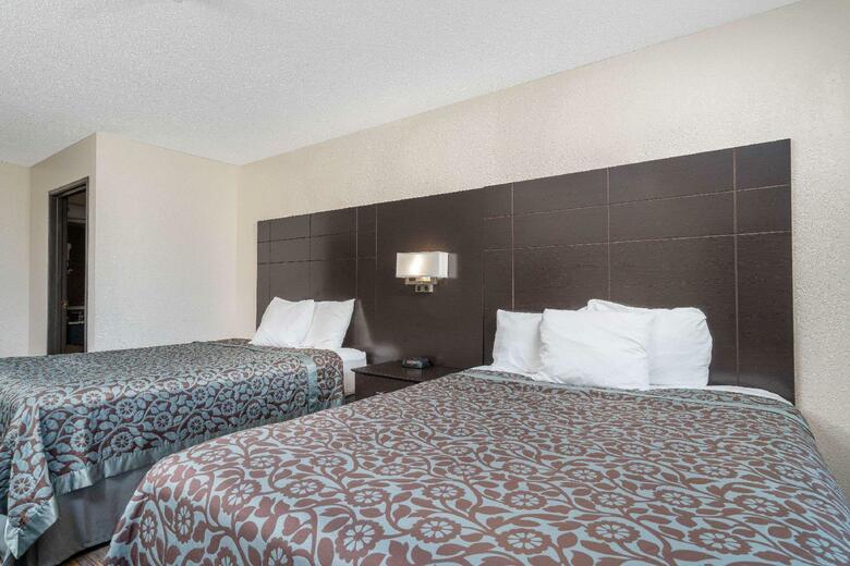 Hotel Days Inn
