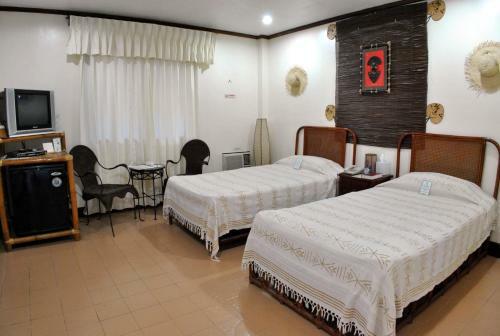 Hotel Surfside Boracay Resort And Spa