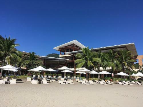 Apartamentos Beach Condos At Mt.pico De Loro Beach