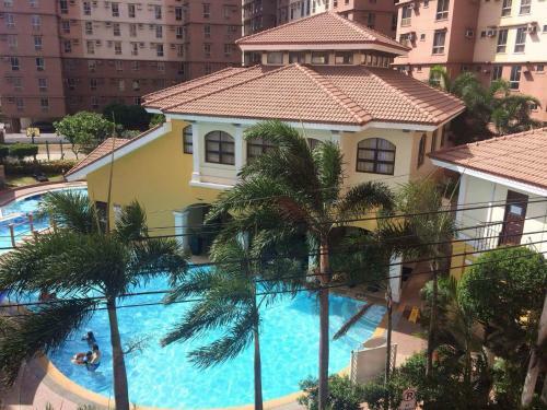 Apartamentos Avida Condo Near Naia