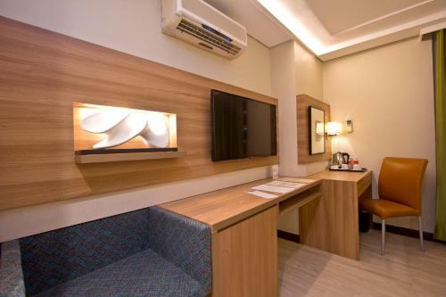 Crown Regency Hotel Makati