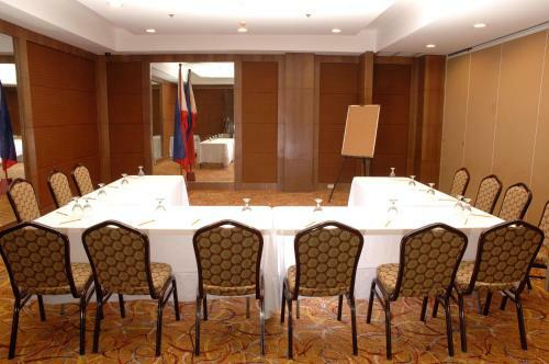 Crown Regency Hotel Makati