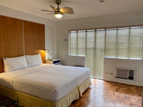 The Clipper Hotel