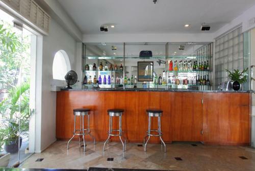 The Clipper Hotel