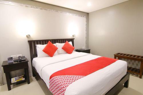 Artina Suites Hotel