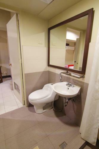 Artina Suites Hotel