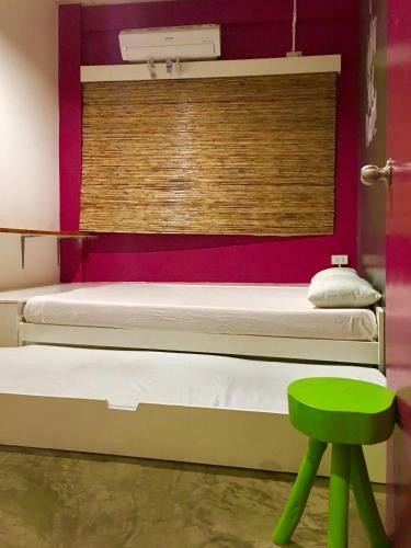 Moon Fools Hostel