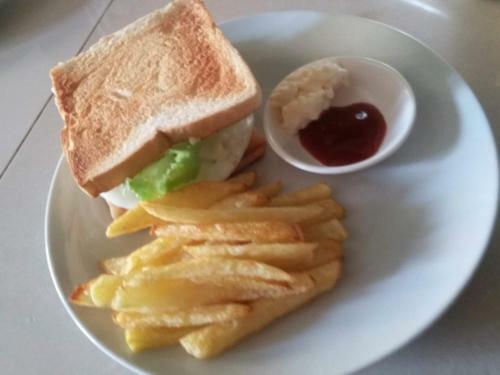 Posada Guanna's Place Room And Resto Bar