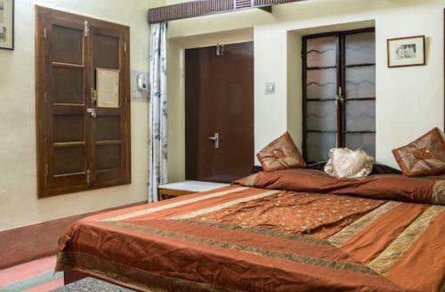 Le Pension Pink City Retreat