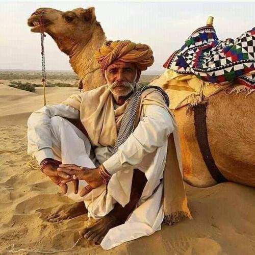 Hostal Javand Royal Desert Safari