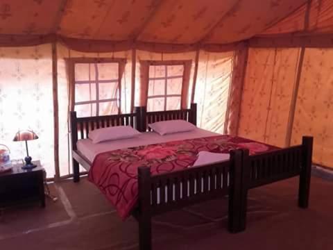 Hostal Javand Royal Desert Safari