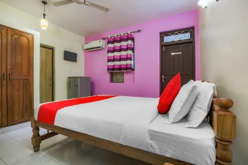 Hostal Camron Guest House