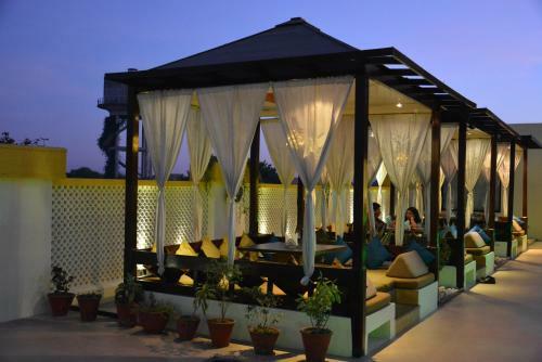 The Ambassador - Hotel & Conference Center