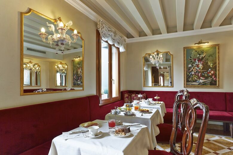 Hotel Canal Grande