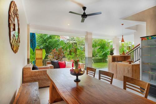 Hotel Puri Canggu Villas & Rooms