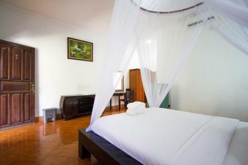 Hostal Agura Bungalow Petitenget Beach