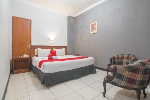 Hostal Reddoorz Plus Near Cihampelas Walk
