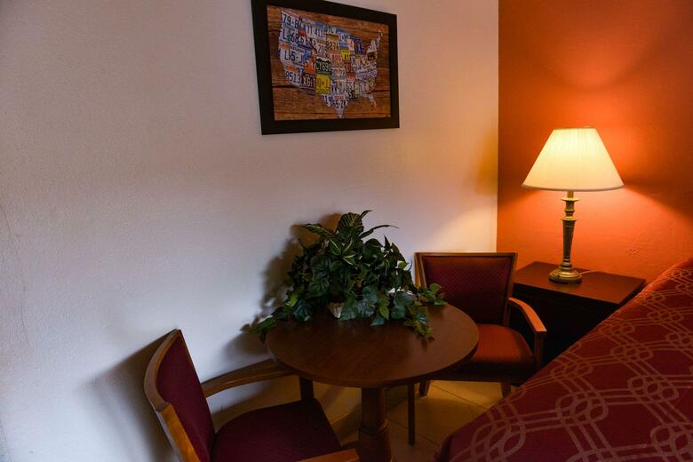 Motel Econo Lodge North