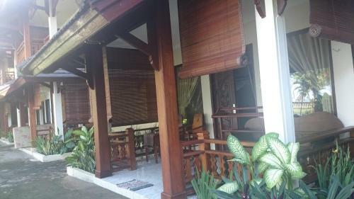 Hotel Batu Bolong Cottages