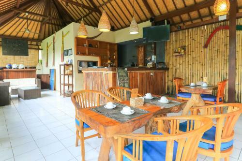 Koji Garden Huts - Chse Certified