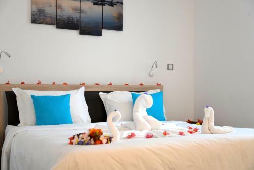 Hostal Toparadis Guest House