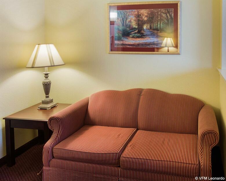 Hotel Comfort Suites