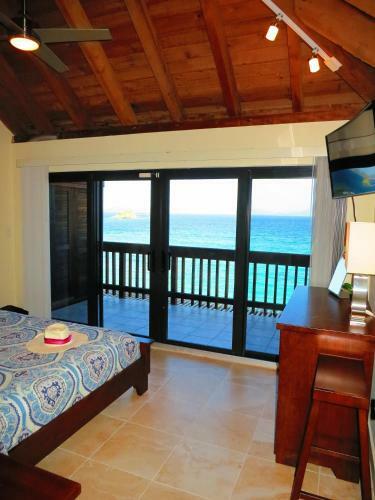 Hotel 2br Luxury Beachfront Duplex Villa On Sapphire Beach III