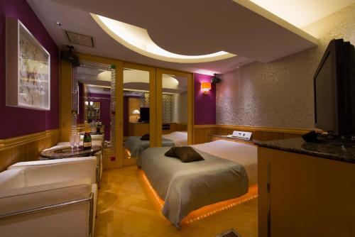 Hotel W-aramis (adult Only)