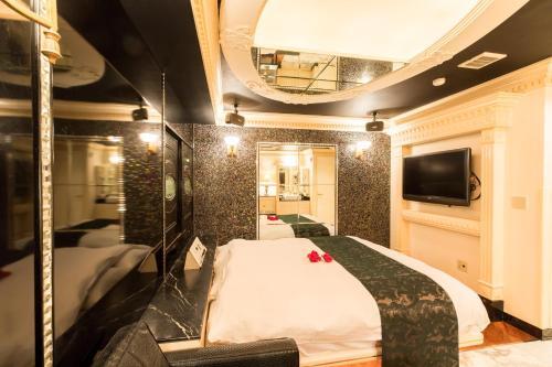 Hotel W-aramis (adult Only)