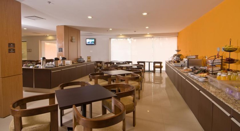 Hotel Staybridge Suites Guadalajara Expo