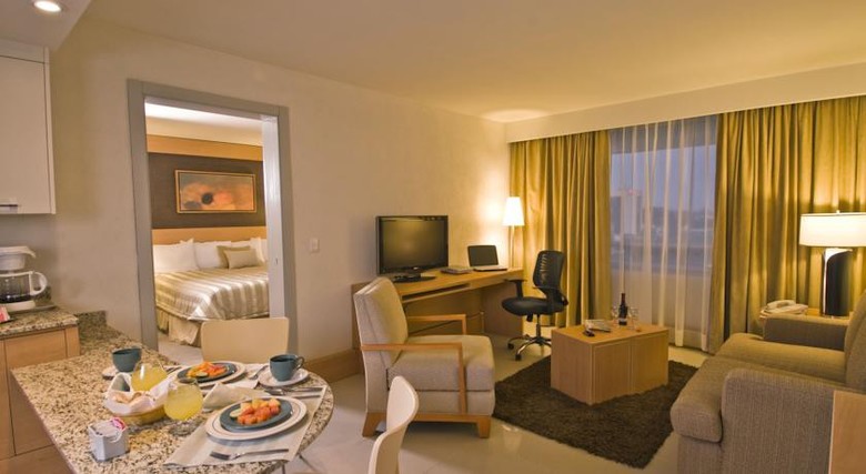 Hotel Staybridge Suites Guadalajara Expo