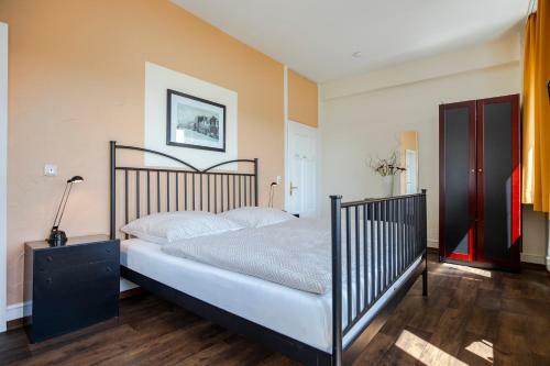 Hajo�s Germania Lodge & Irish Pub