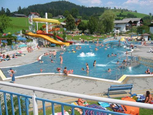 Hostal Gasthof Wei�es R�ssl